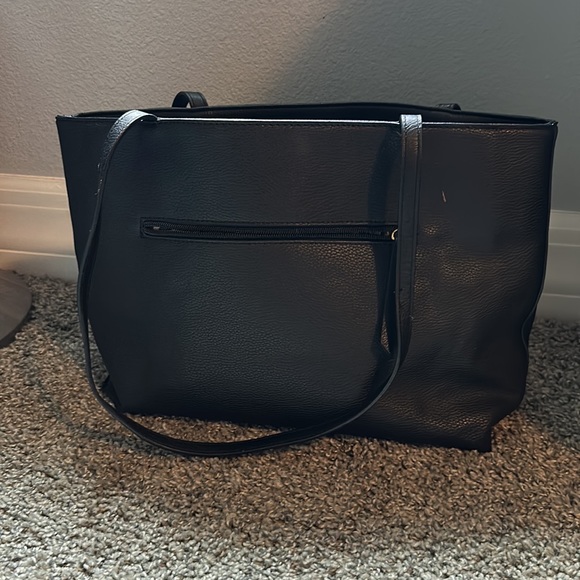 Black tote purse - Picture 3 of 3
